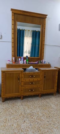 غرفه اخشاب • نظيفة • تفصيل