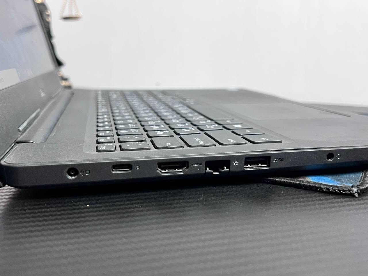 🎓💻 لابتوب عملي وقوي للدراسة والعمل والترفيه! 🔥

💻 Dell Laptop

⚡ المواصفات:
🔹 المعالج: Intel Core i7-8550U – الجيل الثامن
🔹 كرت الشاشة الخارجي: AMD Radeon 530 – 2GB 🎮
🔹 كرت الشاشة الداخلي: Intel UHD Graphics 620
🔹 الرام: 8GB DDR4
🔹 التخزين: 256GB M.2 SSD 🚀
🔹 الشاشة: 15.6 إنچ 🖥️
🔹 نظافة عالية جداً ✨

🎓 مناسب للدراسة والعمل
ممتاز للأعمال المكتبية، البحوث، التصفح، برامج الدراسة والبرمجة، وبعض برامج التصميم.

🎮 وللترفيه همين!
وجود كرت AMD Radeon 530 2GB يخليه مناسب لتشغيل الألعاب الخفيفة وبعض الألعاب القديمة بإعدادات مناسبة 🎮🔥

💰 السعر: 330,000 دينار فقط
🚚 التوصيل متوفر لجميع العراق 🇮🇶

📱 للطلب والاستفسار:
واتساب: ***********

🔥 Core i7 + Radeon 530 + SSD سريع + RAM 8GB
