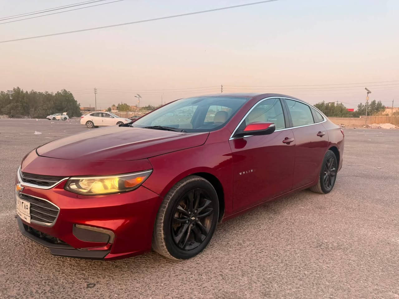 🚘 للبيع شفروليت ماليبو LT 2018
🔹 النوع: Chevrolet Malibu LT
🔹 الموديل: 2018
🔹 المحرك: 4 سلندر 1.5 Turbo
🔹 القير: أوتوماتيك
🔹 اللون: كرزي
🔹 الداخلية: جلد بيجي
🔹 العداد: 120 ألف ميل
🔹 الوارد: أمريكي 🇺🇸
🔹 اللوحة: بغداد خصوصي – مشروع وطني
🔹 موقع السيارة: النجف

🔧 حالة السيارة:
✅ محرك بحالة جيدة وغير مفتوح
✅ قير بحالة جيدة وسليم
✅ تبريد أمامي وخلفي قطعتين وحالته ممتازة
✅ الحرارة سليمة ولا يوجد نقص ماء
✅ شاصي سليم
✅ بطارية جديدة
✅ جاملغ أمامي جهة السائق مبدل
✅ صبغ شريط في قبق بالجنطة

⭐ المواصفات:
• شاشة 
• كاميرا خلفية
• مثبت سرعة
• تحكمات ستيرن
• بصمة
• مقعد كهربائية
• داخلية جلد بيجي
• 4 أبواب بصمه 

💰 السعر:97 ورقه 
🔻 قابل للتفاوض للجادين

📍 السيارة موجودة في النجف

📞 للتواصل: ***********

الفحص على المشتري وبأي مكان يختاره.
