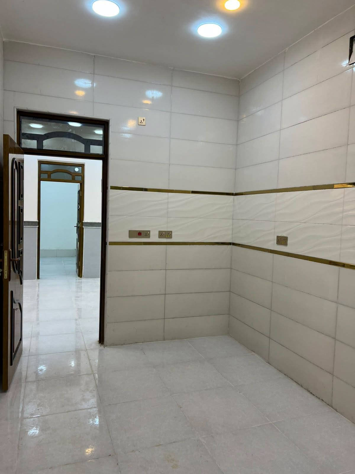 دار البـيع مغربه
المساحـه 160   طابو صرف 
جاهز للسكن  اللاستفسار   
    ***********
