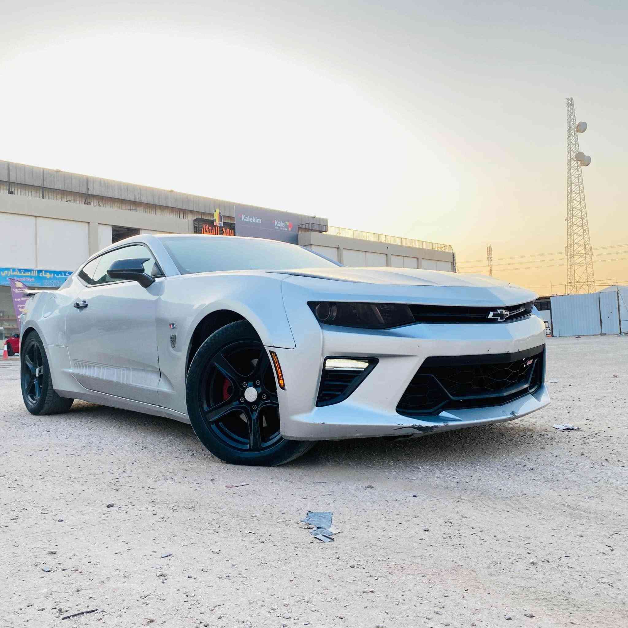 للبيع Chevrolet Camaro Rs
موديل 2017 خمسينية 
ماشية 165 الف/mi
 حادثها جاملغ وبنيد وبيها ملاون جاملغ ثاني وباب الصدر بدون اي ضربه داخلية شاصي لغد كفاله وع فحص 

المواصفات 
✅بصمة
✅تشغيل عن بعد 
✅كراسي كهرباء 
✅نظام صوت دمام 
✅شاشة كامرة بلادي 
✅شفتات ستيرن 
✅ثلاث انظمة قيادة 
✅برمجة براوح وبرمجة كامله للكير والمكينه 
✅كزوز صوت طرب 
✅تخم تاير جديد
✅بطارية جديدة 
✅ادامة كامله للمكينه من بلكات ونوزلات وحساسات 
❌السيارة نقصها صدر امامي بي طكطكه خفيفه ومكينه بيها خيط بخار كلش خفيف وشرط لا صوت ولا تنقيص 
✅السيارة كلش قوية ومال مطارح وعندي فيديوات لقوتها 

السعر—94 —وبيها مجال قليل 

للاستفسار ***********

📍النجف النجف, العراق
