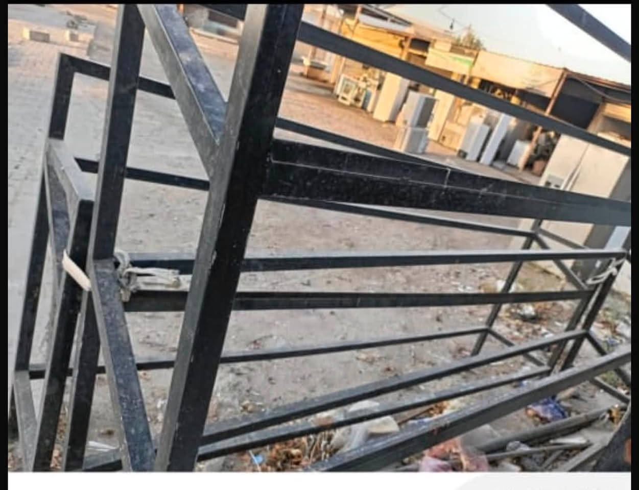 السلام عليكم ميوزه مال مخضر للبيع استخدام جدا قليل قياس الواحد متر في ٤سعر الواحد ١٥٠الف وبي مجال بسيط ***********او***********
