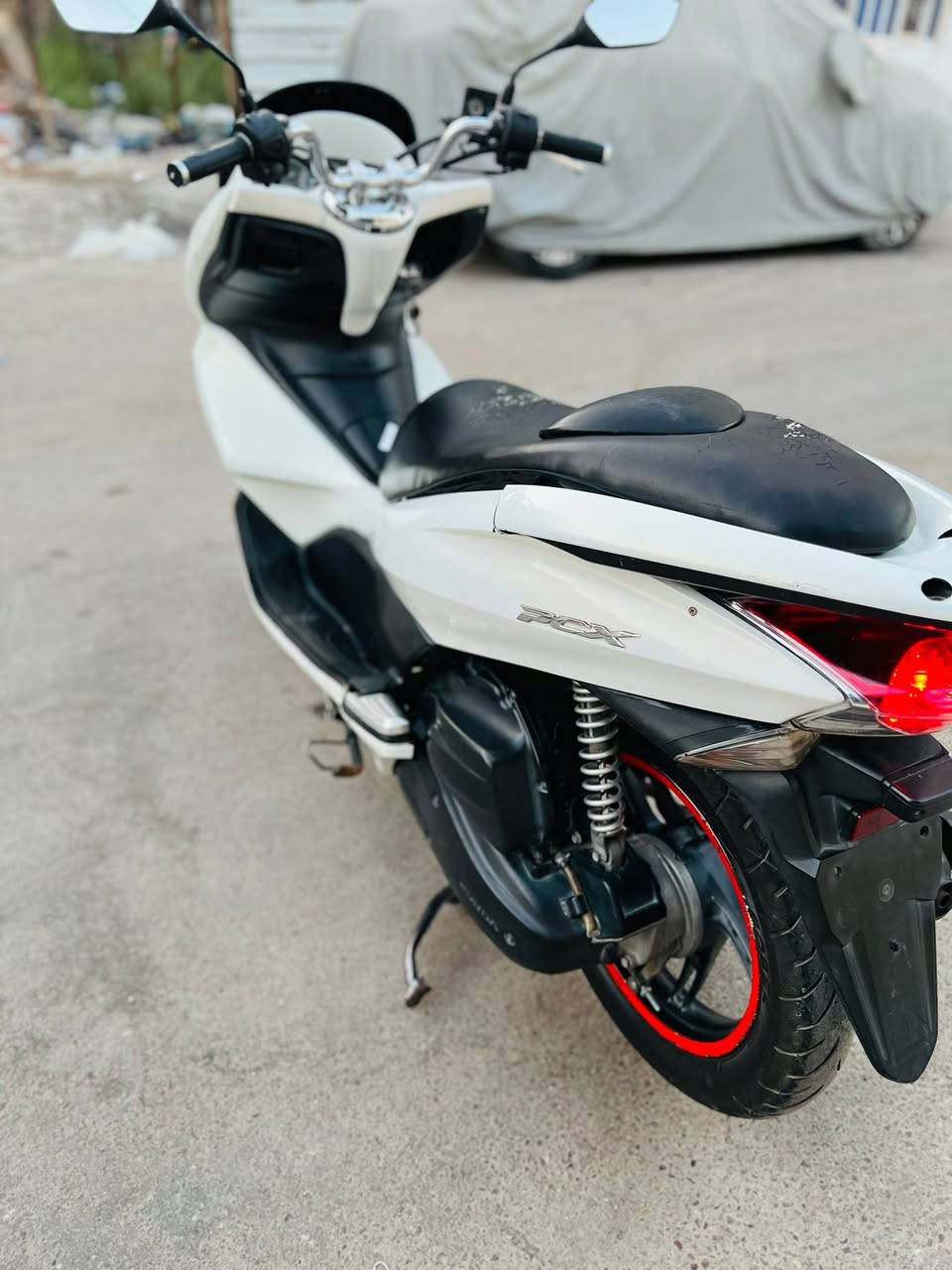 السلام عليكم pcx جيل اول ياباني الاصلي دراجه كارتونه جديده حساس ازدحام حساس ستان حرف A المرغوب مكينه برغي ممفتوح بيه شلعه معدل فول اورق المعرض موجوده ماشيه 26 بعده رمبه مكينه 150 دراجه تتعب تكول جديده مال جناي جيب فيتر وتعال افحص مكفوله كفاله عامه السعر مليون و300  وبيه مجال الهاتف ‭***********‬ اتصل وبيك خير ودلل العنوان بغداد ملاحضه مكلف بل نشر
