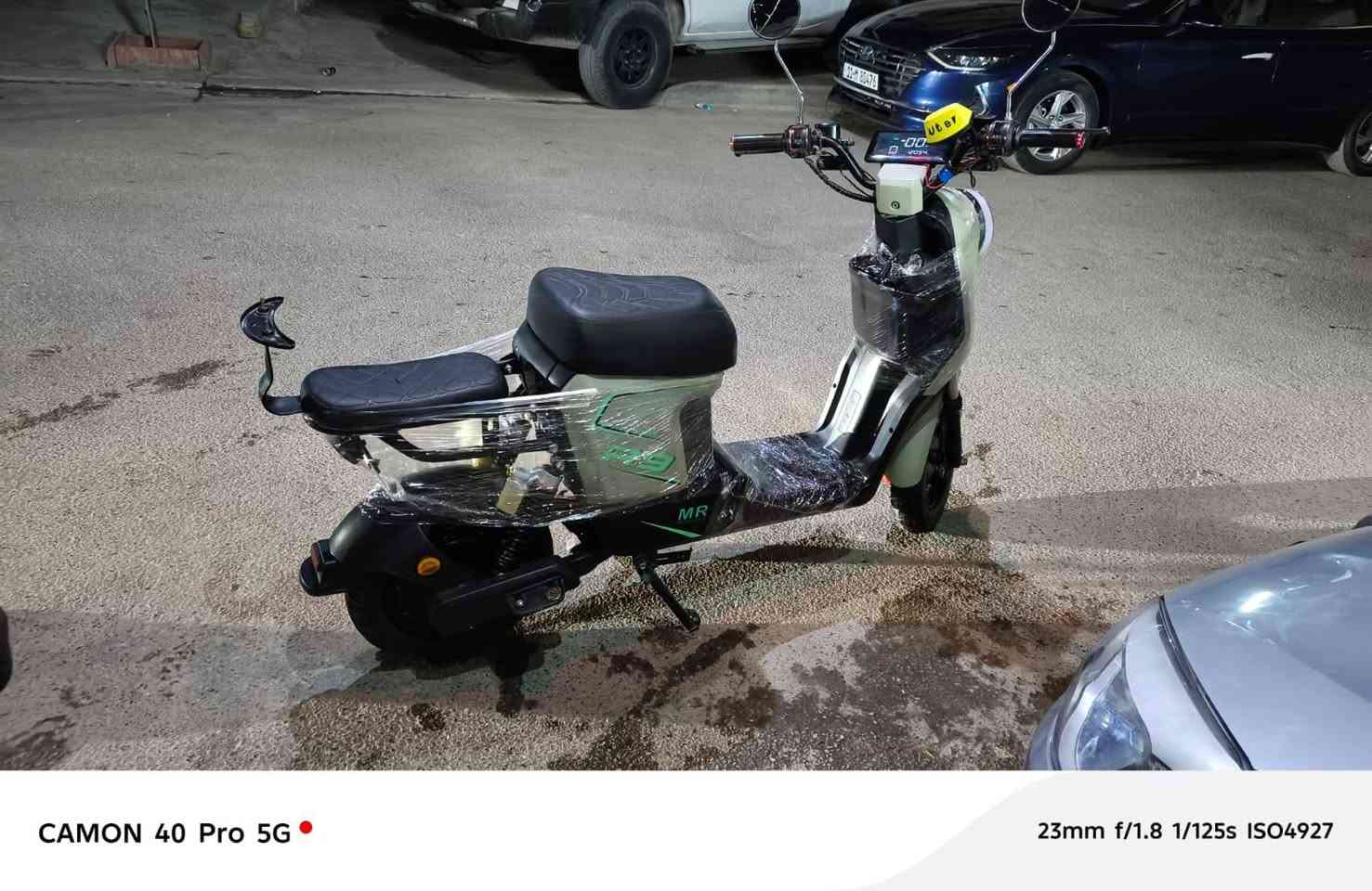 سلام عليكم دراجه شحن R9للبيع نضيف سعر300 وبيهه مجال
للتواصل***********
