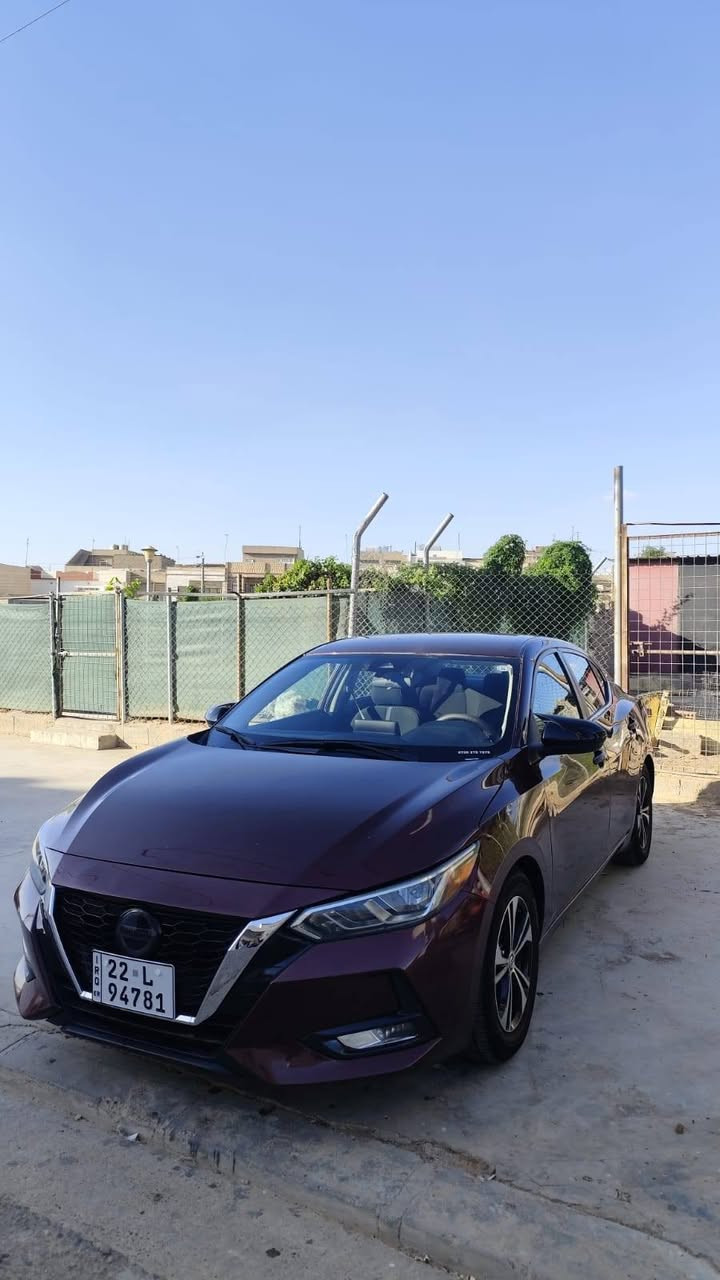 نیسان سێنترا مۆدێل 2023 گێر و مەکینە بەشەرت زۆر خاوێنە 38 هەزار کیلۆمەتر رۆییە بەناوی خۆمە سەنەوی و هەزەی نوێیە بۆنیت و چاملخی سەیاق و یەک بست لە دۆسەی سەیاق سبوغە  کەمێک لای سەیاق ناوی گرتیە
 *********** أربيل, العراق
