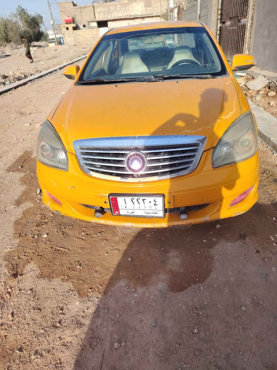 السلام عليكم جيلي موبل قادسيه ١٢ للبيع سياره نظيفه جاهزه سعر ب ٣٣ وبيه مجال مكان ديوانيه ***********
