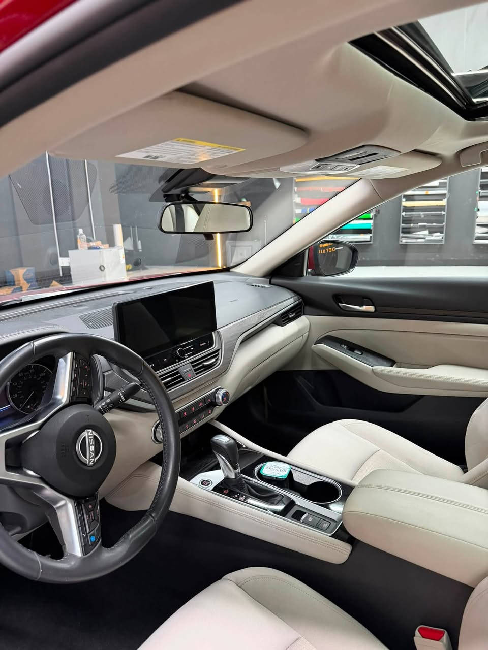 ALTIMA SV PLAS ❤️
نیسان التیما فول فول مواصفات SV PLAS 

سیارە داخل ابیض  لون ممیز   سیارە ماشیە 28 mil

ضرر سیارە فقط بیند مصبوخ  حادث خفیف 

مکان سیارە سلیمانیە  قضاء کلار   سیارە مکفولە جاهز

سیارە رقم کاتی و یترقم شمالی سلیمانیە اربیل دهوک 

رقم شاصی 1N4BL4DV5RN331630

للاستفسار   *********** واتساب ✅

