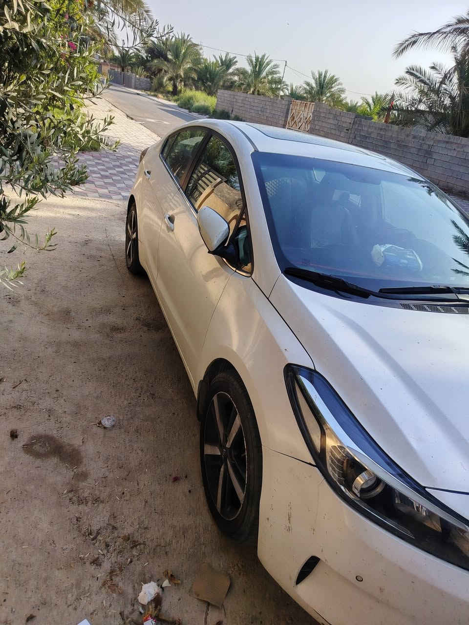 سيراتو موديل ١٧ فول مواصفات وارد إيراني محرك ١٦٠٠ السعر ١٢٥$
قطعتين صبغ بدون دواخل
التواصل عبر رقم الهاتف 
***********
***********
