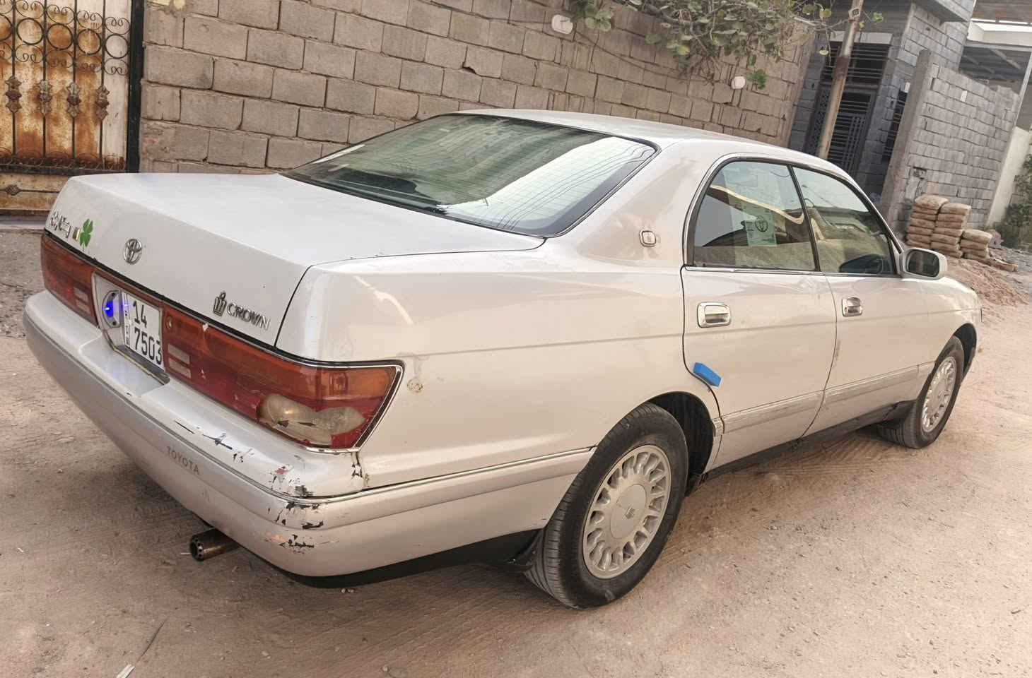 سلام عليكم للبيع فقط
بطة فصل موديل 1993 / 48$ وبيهه مجال شراي
 رقم بصرة انكليزي سنوية بأسمي تحويل شوكت مايعجبك دواخل نضيفة كهربايات جاهزة اكفلك من نقل جثة وكص وضربة القوية واصوليات ومكينة وكير وتبريد ثلج . شد جديد من ( باتري + تايرات + راديتر + كمبريسر ) حدادية نص 
عنوان/بصرة-ابي الخصيب-جيكور
***********
