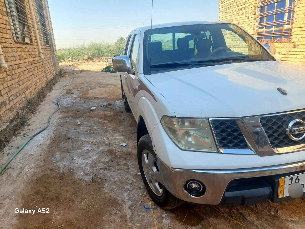 نيفاره 2012
سياره خير من الله 
رقم قادسية دولي قبل شهرمرقم 
سياره بسمي سنويه 2031
محرك 3000VVT-قبل سبوع شاده
كير اوتوماتيك 
تبريد ثلج 
تايرات تخم جديد هسه مبدلهن 
حادثها بابين الجها اليسره 
سعره ال سياره 85وبيها مجال
ترهم مراوس بسياره عاليه وفرق نتفق 
مكان سياره السماوه الرميثه فرع الهلال 
رقم اتصال ***********

نص مكتوب في الصور:
- Galaxy A52