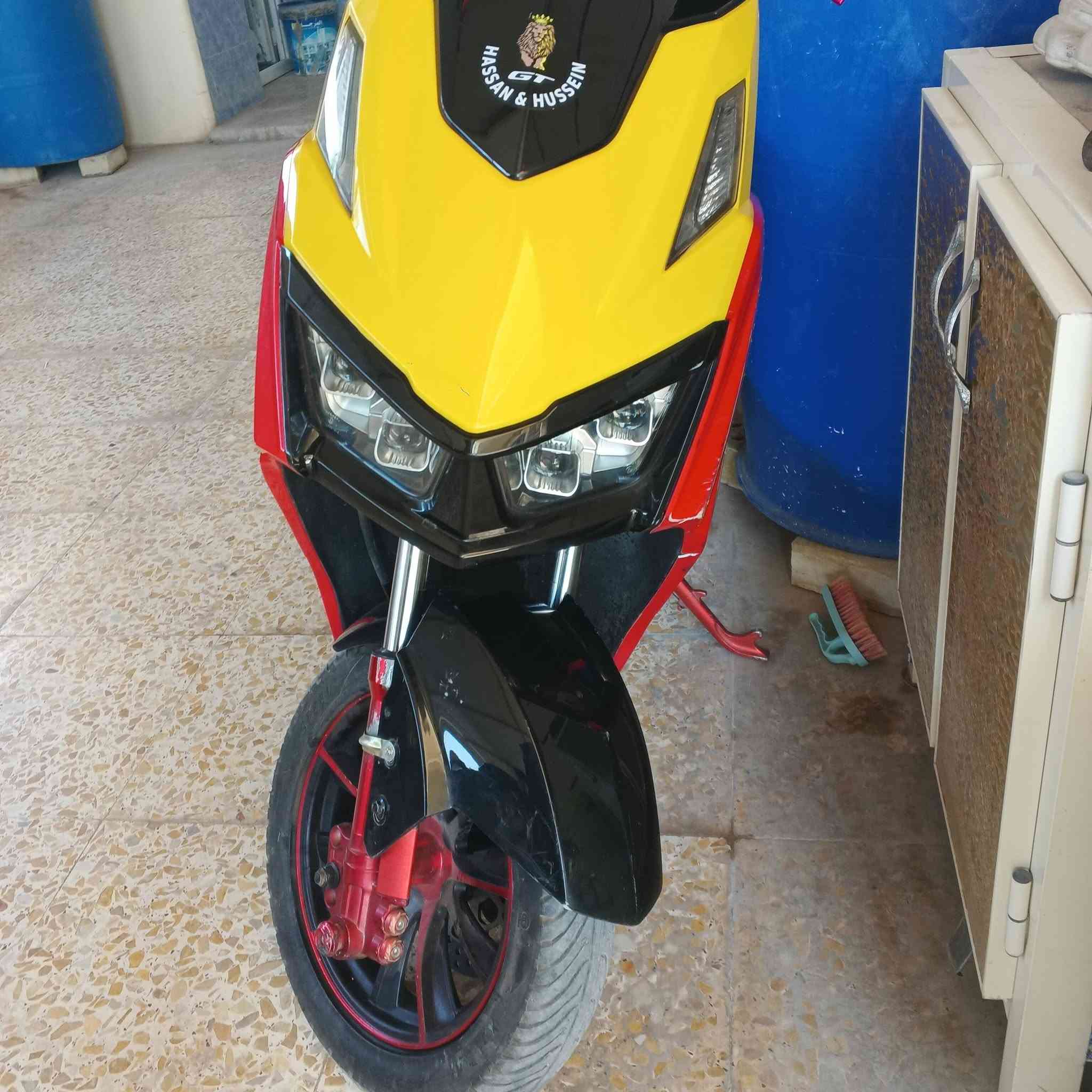 ليا الله السلام عليكم درجة شحن فول مواصفات الشكل الرياضي بطاريات على الفحص يقرن 10ونص السعر 625الف بيهه مجال بسيط جدا رقمي بي واتساب ***********
