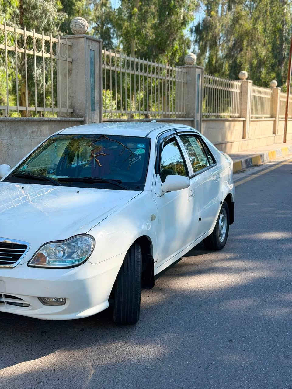السلام عليكم
سيكي نظيف للبيع 
رقم جديد 
هزه جديده 
سنويه جديده 
باتري جديد 
كير مكينه شرط 
بيها قطعتين صبغ وباقي تقليمات ثنين 
السعر 52 وبيها مجال
مكاني موصل 
الرقم ***********

