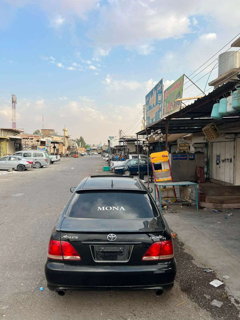 شاینەی ساغ ساغ ١٨٢.٢٠٠٥
بێ بۆیاخ بێ لێدران
٣ دوگمە جڵدو هیتەرو سڵاید
پێشی كریاوەتە ٨٤ گشت گیانی ئیشەكا بەشەرت 
ساڵانسەو شوتەو تاقم ویلی سپۆرت 
و كامل سپۆرتی تۆمسی بۆ بەسریاوە 
لە كەلارم موشتەریت چات یان جەرەسكە لە خزمەتام 
كۆدیشی هەیە 
***********
