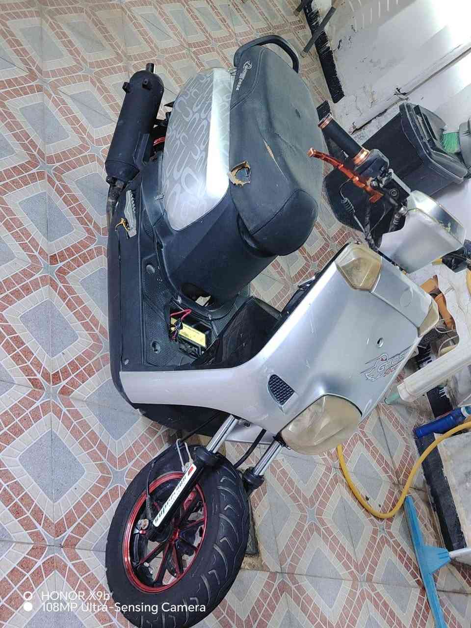 سلام عليكم اخوان هاي دراجه بوليسي صيني للبيع مكينه مفتوحه نظافتها مثل ماموضح بلصوره شلعه قويه سعرها 400 وبيها مجال عنواني ديوانيه مركز
***********
سلام عليكم اخوان هاي دراجه بوليسي صيني للبيع مكينه مفتوحه نظافتها مثل ماموضح بلصوره شلعه قويه سعرها 400 وبيها مجال عنواني ديوانيه مركز
