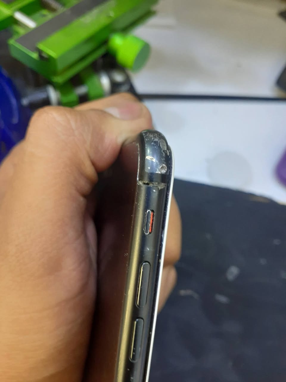 ايفون ٧ بلاس
ايفون  ٧ بلاس

كله بلادي شاشه بلادي
ما مبدل بي شي فقط بطاريه واصليه
الجهاز كله مكفول 
ذاكره ١٢٨ 
 فقط ضربه بسيطه موضحه ب صوره🚫
السعر ٨٥ وبي مجال 

يوجد توصيل 
مكاني بغداد حي البتول
***********

نص مكتوب في الصور:
- لا توجد خدمة
- عام
- حول
- الصورة
- التطبيقات
- ٢
- السعة
- ١٢٨ غ.ب.
- متوفر
- ١١٤,٣ غ.ب.
- شركة الاتصالات
- 50.0 Asiacell
- عنوان Wi-Fi
- 40:70:F5:80:56:3C
- Bluetooth
- 40:70:F5:83:55:6F
- IMEI
- 35 656708 731432 2
- البرنامج الثابت للمودم
- 6.03.02
- SEID
- قفل شركة الاتصالات لا توجد قيود على بطاقة SIM
- عام > حول
- < iPhone
- 15.8.8
- iPhone 7 Plus
- MN4M2MY/A
- FCCCL1XUHFY7
- الاسم
- إصدار البرنامج
- اسم الطراز
- رقم النموذج
- الرقم التسلسلي
- الشبكة
- الأغاني
- مقاطع فيديو
- الصور
- غير متوفر