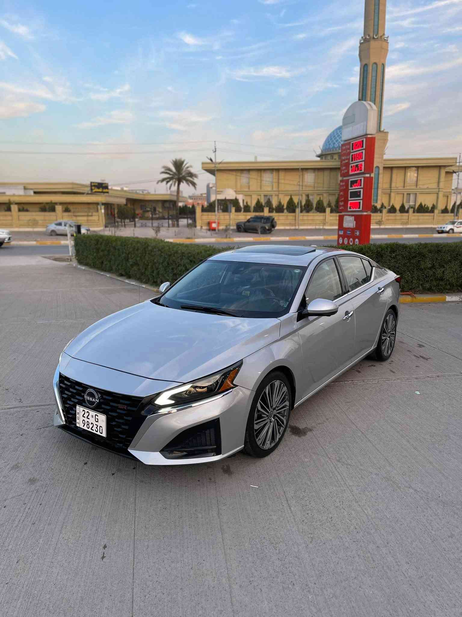 Nissan altima 2023 SL fulll
سه يارەکە تەنها بونيت و چە ملخ بوياخە ، ٦٠ هەزار مايل رؤشتوە

رەقەم موبايل:***********

سحری ئەم سەيارەيە ١٧٥ وەرەقە
