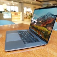 ماك بوك برو 2019 16 انش الموصفات  CPU i9  Ram 64  Hard 8T  GPU AMD 550...