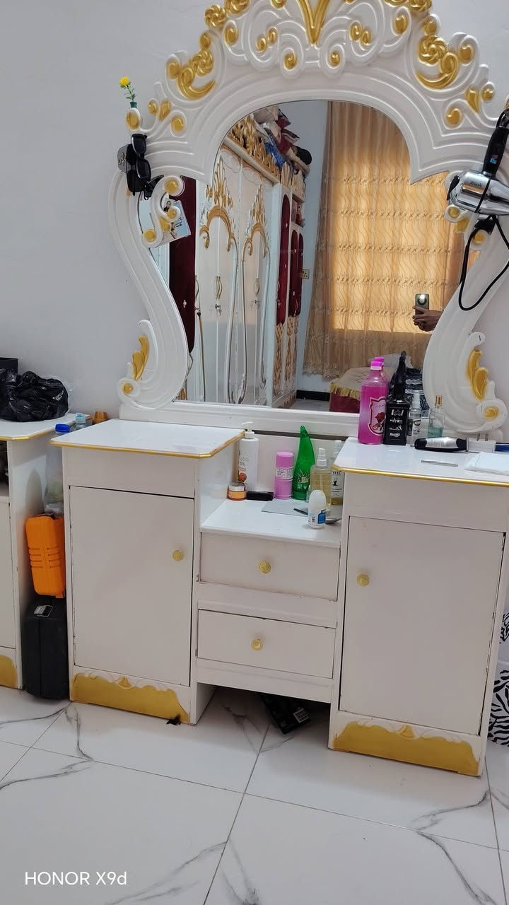 غرفة نوم • نجارة عراقية • نضافة