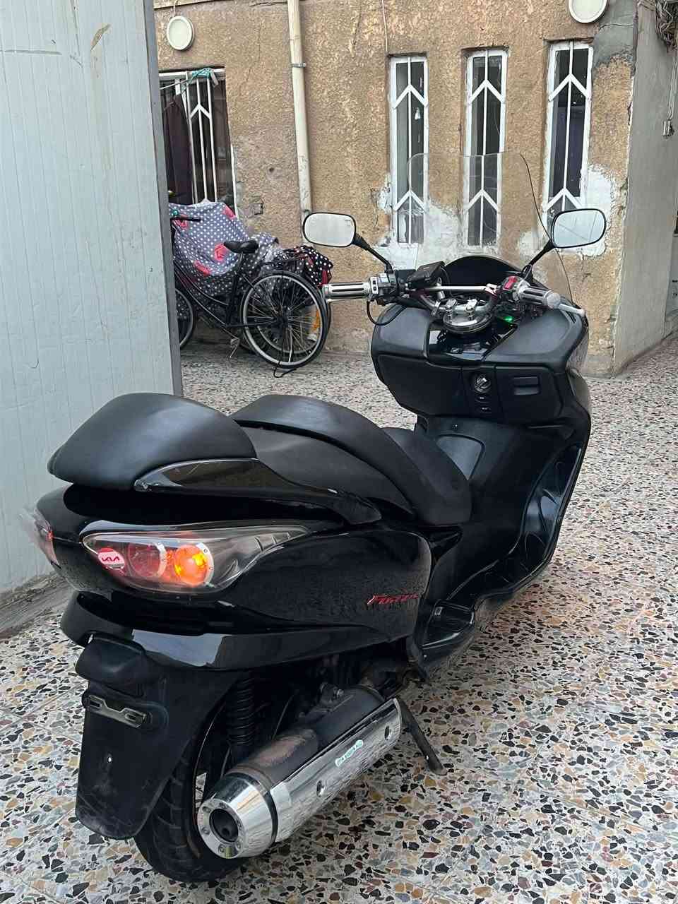 فورزا بصمه صفر ثمانيه سته كير ثلاث تحويلات درجة جاهزه كير ومكينه كهربائيات كله شغاله جامه طويله اصليه شلعه ومعدل 
السعر ( مليون وربع) مكان بغداد مدينة الصدر
***********
