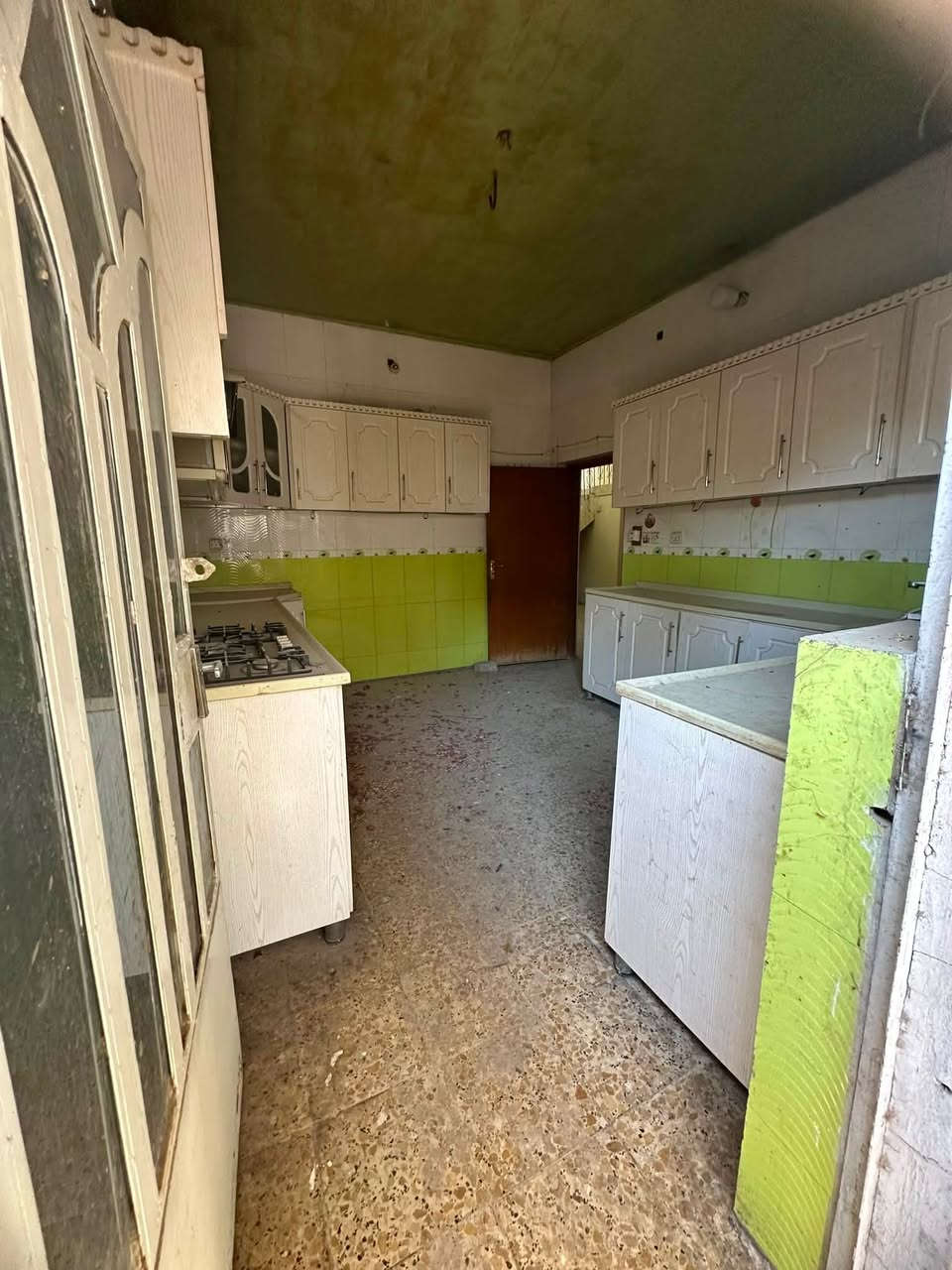 🏠 بيت للبيع في الحلة – حي العسكري
📍 العنوان: الحلة / حي العسكري / شارع 80 / طريق النجف
📐 المساحة: 250 م²
📜 طابو صرف

✨ تفاصيل البيت:
• غرفتين نوم
• هول
• صالة
• مطبخ
• الطابق الثاني يحتوي على كرفان بمساحة 3×6

📞 للاستفسار والتواصل:
***********

🔑 بيت مناسب للسكن وموقعه مميز، للجادين فقط التواصل على الرقم أعلاه.
