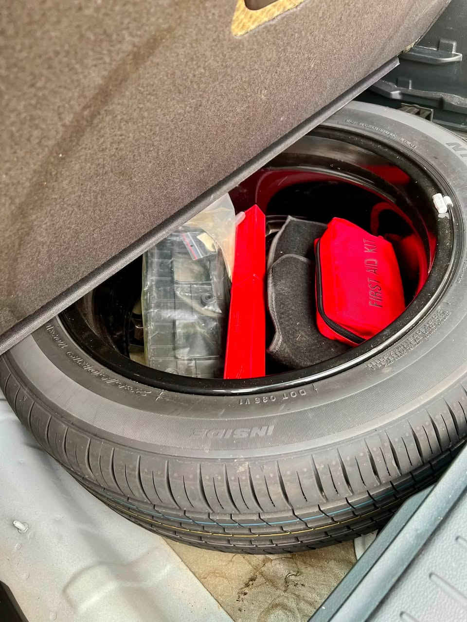 ‏kia sportage 2024
كيا سبورتاج2024
فول مواسفات 
وارد خليجي
‏‎ - بانوراما
‏‎ - حساسات أمامية
‏‎ - حساسات خلفية
‏‎ - لايت زينون + LED
‏‎ - بك لايت LED
‏‎ - ويل كب 19
-‏‎ تشغيل عن بعد
‏‎ -فتح الصندوق كهرباء ذكي
-بصمه
- ابواب بصمه
‏-‎ دشبول شاشة
‏‎ - تدفئة المقود والكشنات الأمامية
‏‎ - مثبت السرعة Cruise
‏‎ - فحص أنظمة السيارة
- تبريد قطعتين
- كشن هيتر حار و بارد
‏‎ - حساسات ضغط اطارات
شحن واير ليس
سكان هيتر
‏‎ - هاند بريك بصمة
‏‎‏- ABS
‏‎‏ - Auto Hold    أوتو هولد
‏‎- نظام مانع الانزلاق
نظام سبورت
نظام ايكو نورمال سمارت‏
ملاحظة/ السيارة مكفولة كفالة عامة من كل شيء
السعر 222 
للاستفسار ***********
