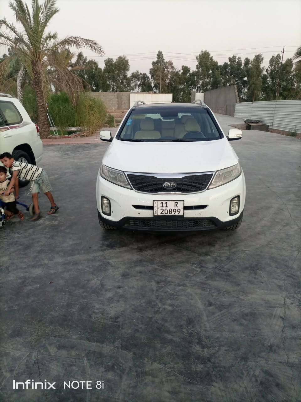 سلام عليكم

سورنتو 6سلندر خليجي كفاله عامه من قطره صبغ
فول 1على1 6سلندر خليجي 
7راكب 

3قطع تبريد 
تخم تاير
كير محرك شرط
حداديه 
بيه بارد شي بصيط بدون صبغ 
مراوس ((أوباما جيب لاريدو دورنكو ))
واسط نعمانيه 
***********
