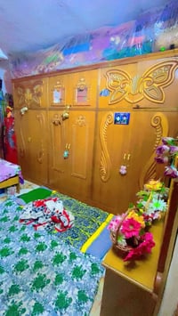 غرفة خشب • صاج