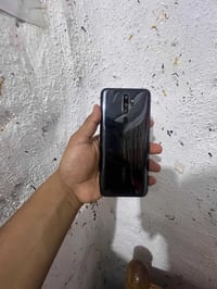 اوبو A9 2020 • رام ٨ • ذاكرة ٢٥٦