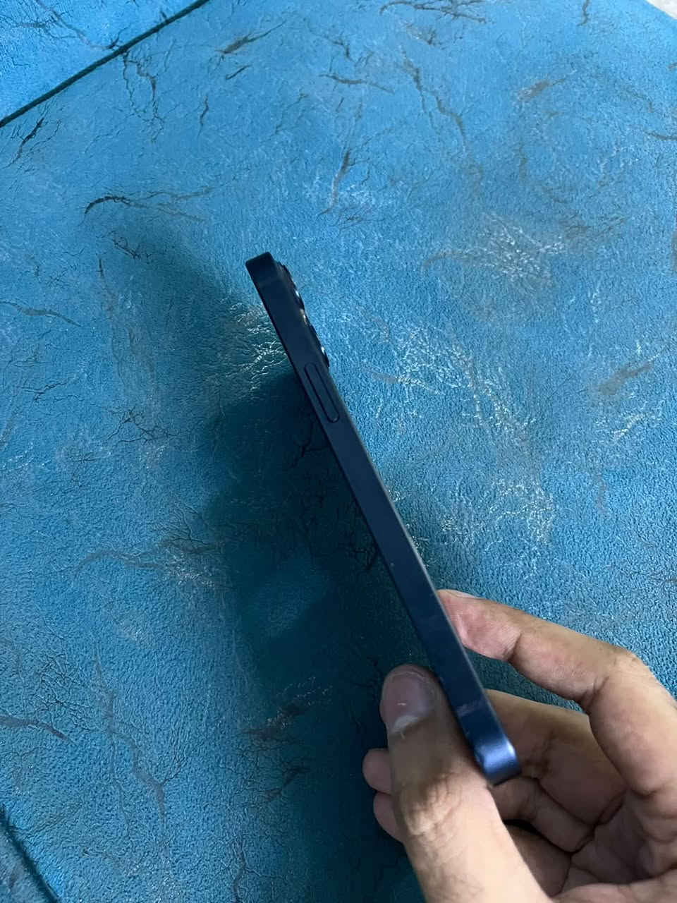 السلام عليكم ايفون 13 عادي بطارية 87 وتر بروف ممفتوح نهائياً ماستر عربي شرق اوسط مكاني بغداد مدينة الصدر الاورفلي  واتساب ***********
