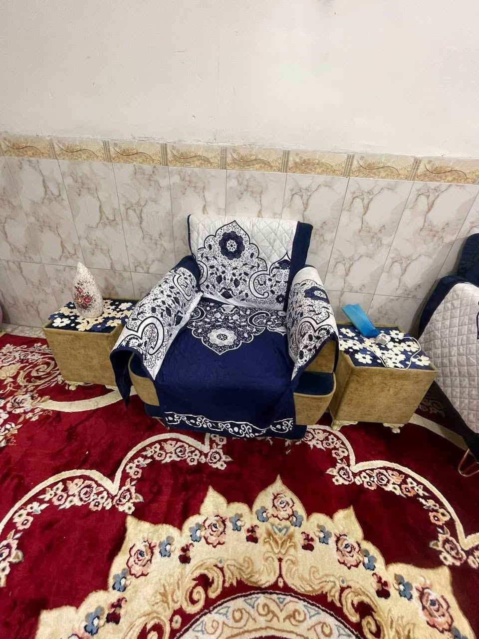 السلام عليكم تخم تزكام للبيع مع فرشات مكان بغداد الزعفرانية وبي خدمة توصيل للاستفسار واتس اب ***********
