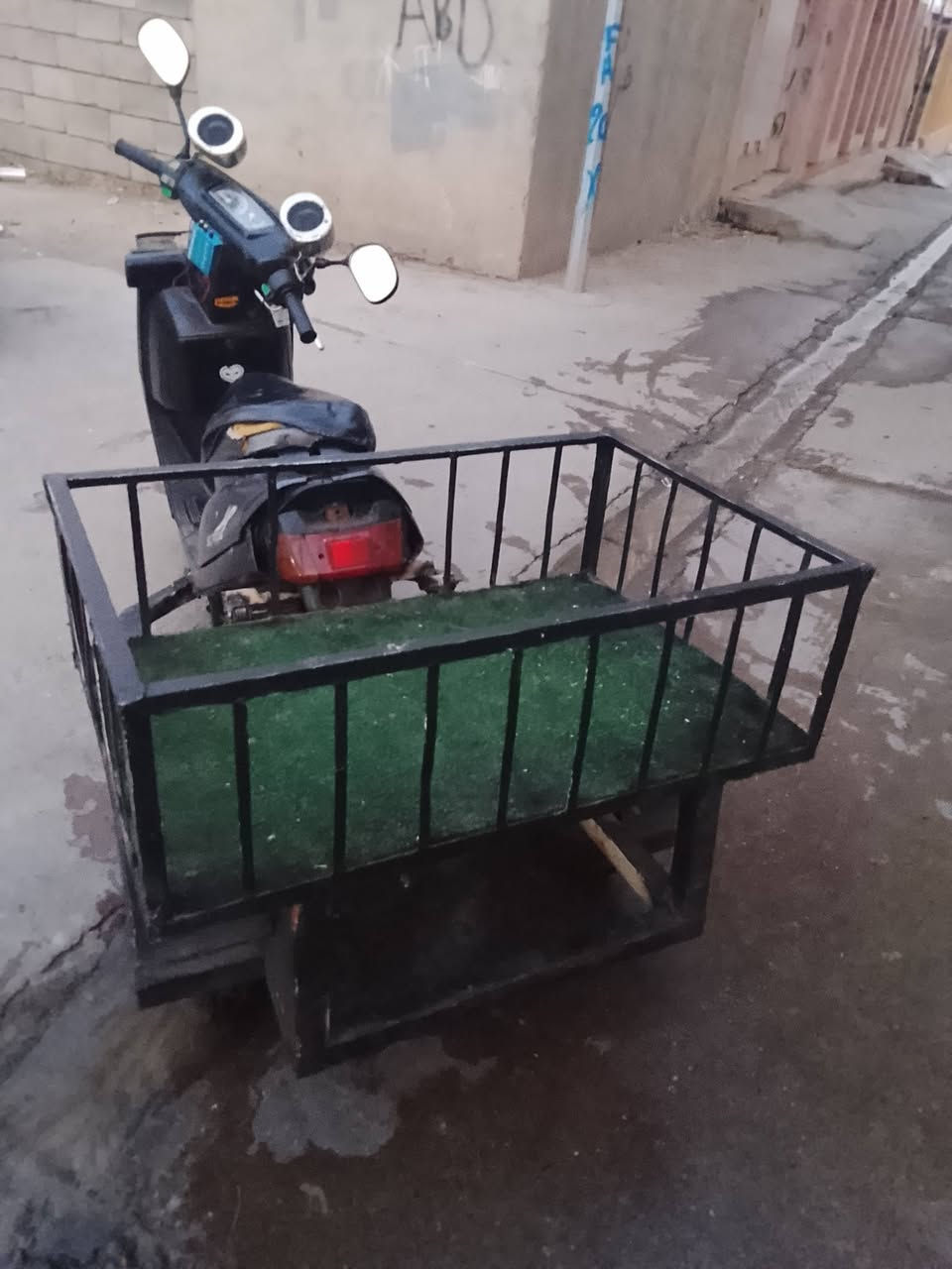 ماطور بزون سله ابو العربانه نضيف سعرو 300 الف للتواصل ***********
