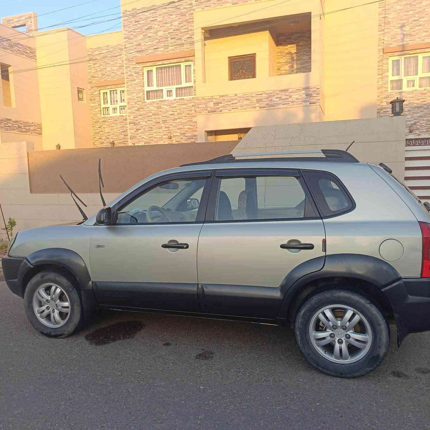السلام عليكم
مكفوله فقط شبر صبغ الباقي شرط 
محرك 2000 جديد شادين
 كير وصدر وتايرات وباتري جدد كلها شرط 
تحويل مباشر باسمي رقم كركوك 
السعر 108مجال 
يرهم مراوس سياره احدث كامري سبورتج 2013/2019 حسب القناعه 
***********
تكريت
