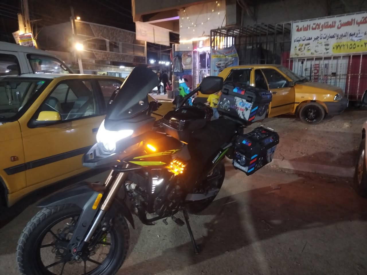 سلام عليكم
دراجة دايوان ادفنجر مكينة 300cc
موديل 2025
رقم اربيل نكليزي
سنوية بسمي تحويل شرط ثاني يوم
مثل مشوفون دراجة نضيفة خير من الله
تجي تفحص
عليهة اضافات بكج صناديك جي اس +كلوبات +ستاند تلفون او حاضنة مال بطل مي
مصارلي فترة قليلة من اخذتهة
مكاني بغداد الدورة حي الميكانيك
موجود على واتساب او مخابرة
***********
سعرهة  3.800   بيهة مجال
