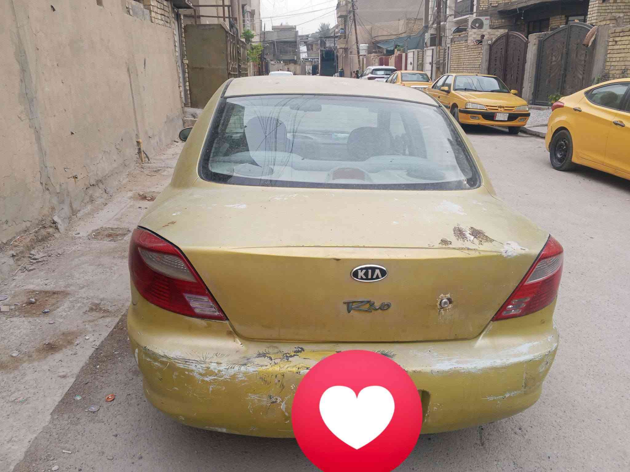 سلام عليكم كيه ريو 2001 محرك مسكر كامله بيه نواقص بسيطه رقم جديد هزه جديده مكانه بغداد  رقم هاتف و*********** السعر 30وبيه مجال شرط تحويل 
رقم سياره بغداد
