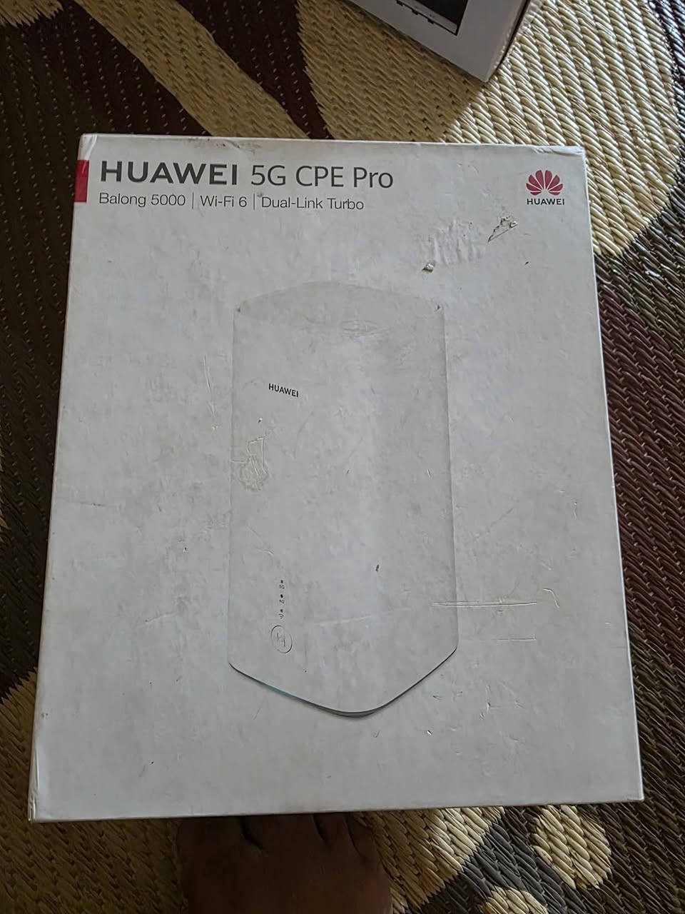 هذا راوتر هواوي HUAWEI 5G CPE Pro 2 (موديل H122-373) الذي يدعم شبكات 5G السريعة.يعمل الجهاز بتقنية Wi-Fi 6، مما يضمن اتصالات لاسلكية عالية السرعة ومستقرة للأجهزة المتعددة.تم تجهيزه بمجموعة شرائح Balong 5000، التي تتيح سرعات تنزيل فائقة تصل إلى 3.6 جيجابت في الثانية.
تواصل واتساب 
***********
شباب اني ماعرف سعره 
طلع عندي باامزون
