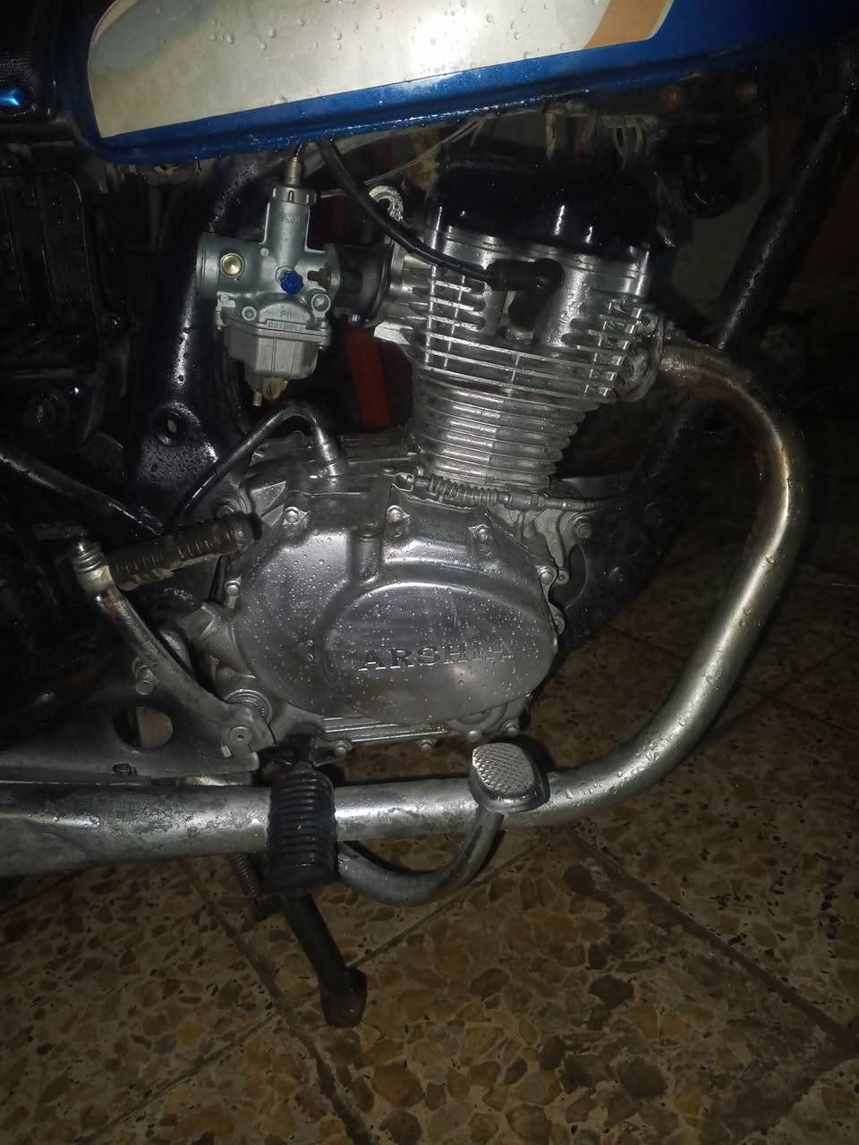 دراجه كلك اربعه كير للبيع شغاله مابيها شي سعر 250وبيها مجال حك جيه  *********** العنوان نجف كوفه
