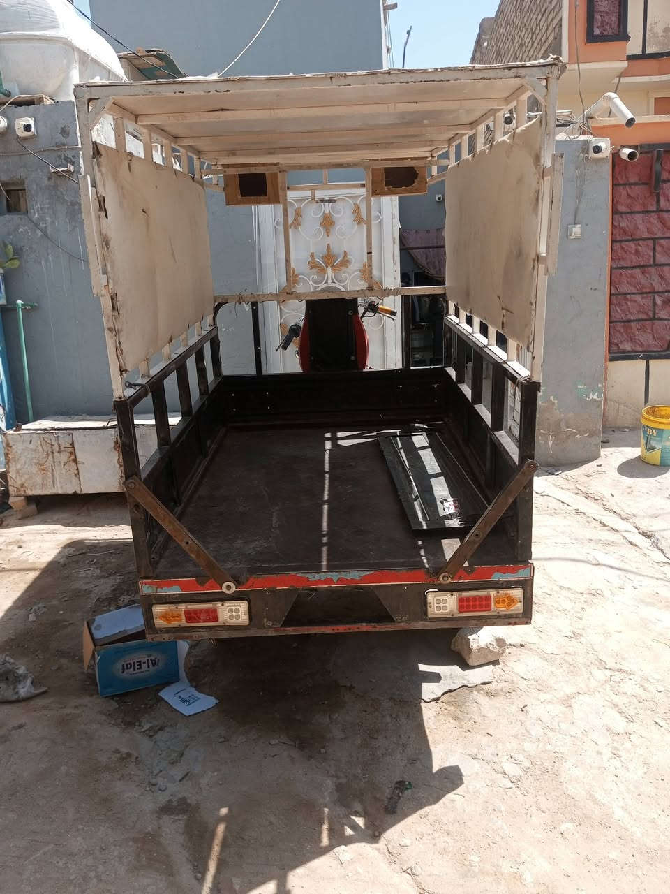 سلام عليكم ستوته البيع رقم وسنويه نجف موديل 14 وتعمير كله جديد مكاني نجف الاشرف حي النداء شارع جامعة الكفيل رقمي ***********
