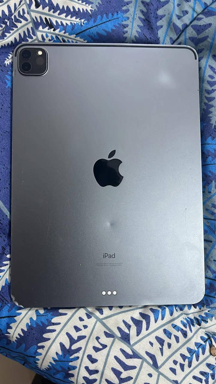 أيباد 11 pro
كسر بالشاشة + فطر ما مأثر على الفيس أيدي
رصعة بالضهر 
خدش بزجاج الكاميرا ما مأثر عليها 
طعج بالشاصي 
ملحقات كارتونة فقط 
السعر 
300 وبي مجال للشراي 
 واتساب: ***********
مكاني ميسان
