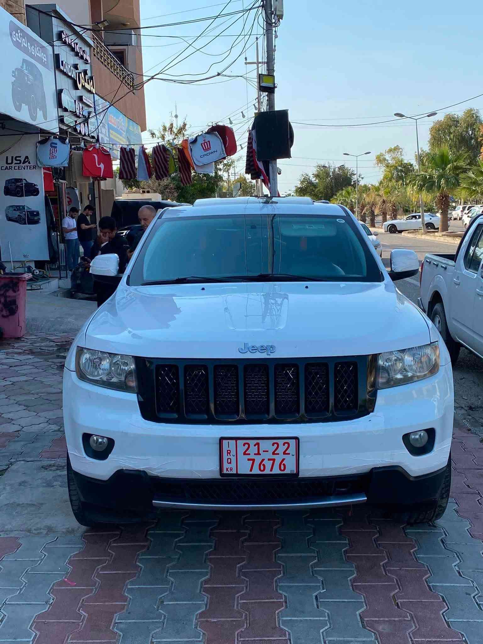 Jeep 2013 be boyax sax
V8 Rt
Kodey bo krawa
Limeted full
Panorama 
Kwshn jld 
Kwshn hetar
Awena hetar
Zor shte tr
***********
