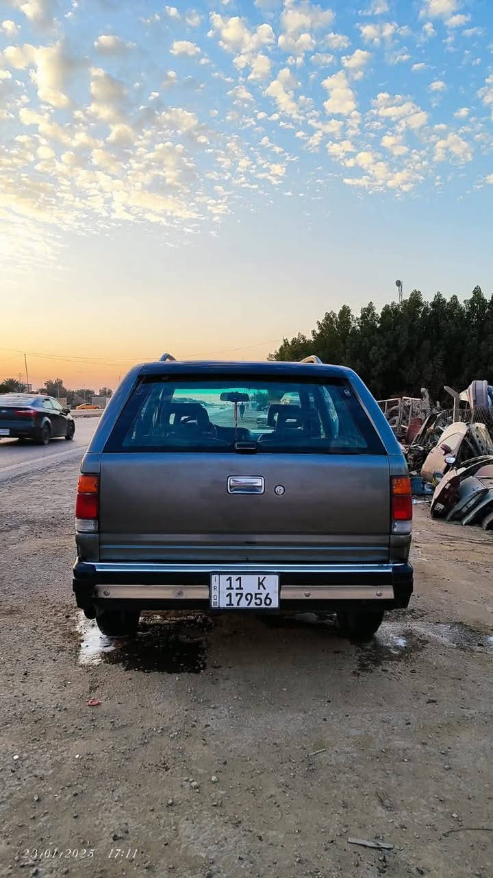 اسلام عليكم هونداي باسبورت السياره جاهزه ماعده التبريد رقم بغداد انكليزي السياره باسمي مصبوغه حزام لجماليه كير ومكينه مشروط وحدايه    والسعر60وبي مجال الاتصال على الرقم ***********

نص مكتوب في الصور:
- 23/01/2025 17:11
- 23/01/2025 17:12