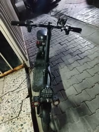 سكوتر شحن للبيع ماعرف شبي خلل قيم واخذ مكان بغداد الاعضميه للتواصل٠٧٧٢...