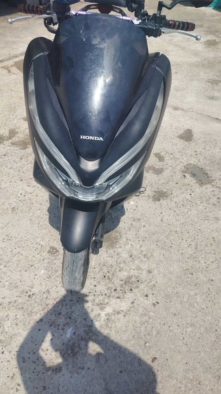 سلام عليكم دراجه بي سي إكس جيل الثالث 
دراجه مكفوله محرك نضيف شلعه معدل ماشه 54 
حساس ازدحام كهربائيات كله شغاله لايت زنون تايرات جدد هستوني شادهن السعر 14
 ***********
