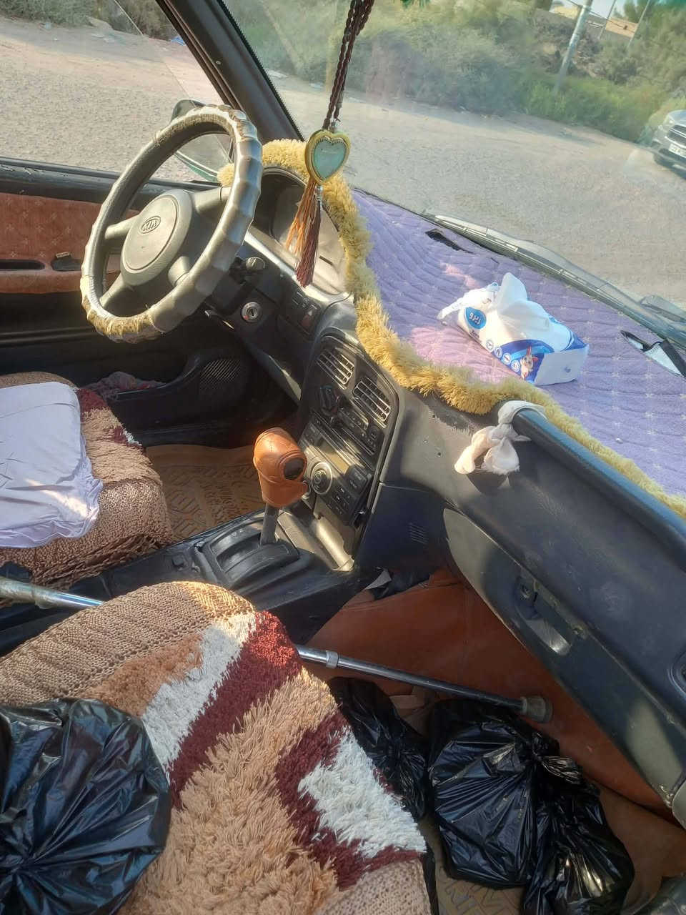 من رخصت الأدمن..
كيا سبورتج موديل ١٩٩٤ سنويه باسمي محرك ونجي ٤ بدون تبريد المنظومه موجوده 
السعر ٤٧ قفل  ..إتصال ***********
