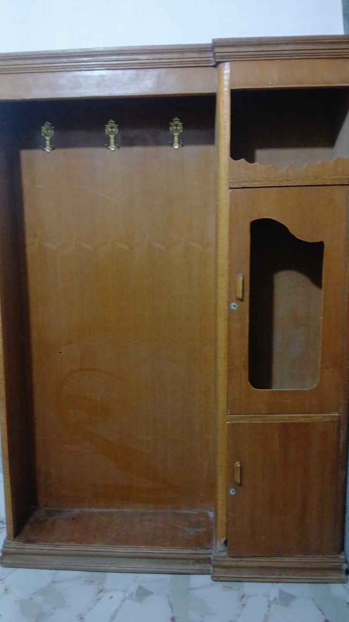 للبيع ملحقات غرفة صاج انطي سعر اليرضي الله واخذهن وعندي مروحة سقف ثانوي قيم وأخذ
العنوان ميسان الفاطمية
*********** عمارة, ميسان
