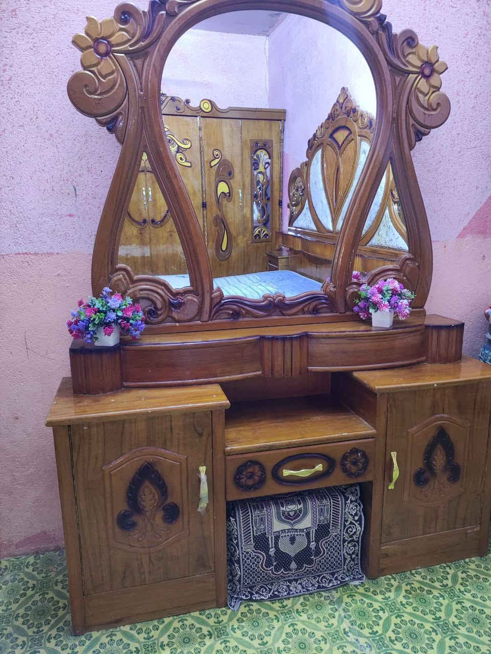 سلام عليكم قرفة اللبيع جديدة كلش سعرهة 800 وبيهة مجال ***********
