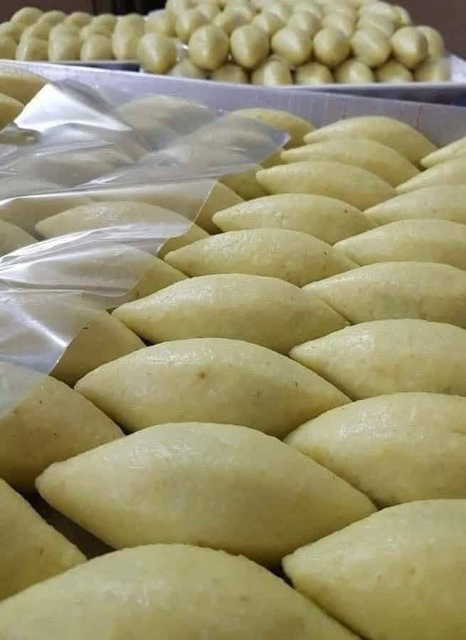 كبه الجريش مالتنه مليانه لحم 🤤🤤🤤🤤
50قطعه بـ20  اطيب انواع الكبب عدنه 

كبه حلب 50قطعه بـ20

كبه جريش 50قطعه بـ20

كبه بتيته جاب 50قطعه بـ20

لحومنا عراقيه % وبنكهه ابهارات خاصه 👍🏻😋😋

تتوفر خدمة توصيل 🚚  كافة مناطق البصره   

مطبخ الحكيميه ***********
