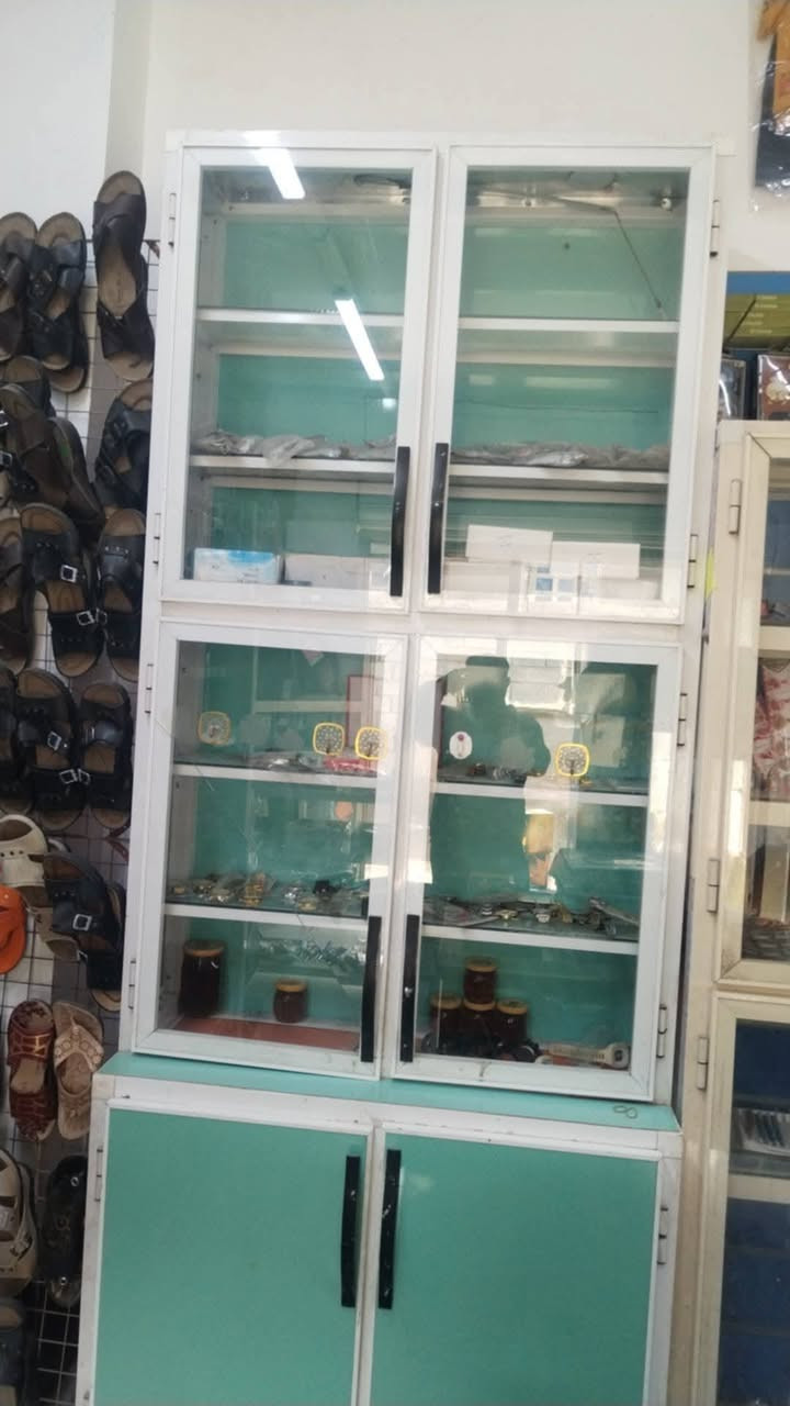 مكلف بنشر
باترينات عرض للبيع بسعر مناسب مستعجل عليهن
***********
العنوان المضيق مقابل جامع الخضر والياس
