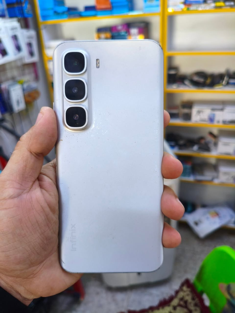 هونر x9c
بي فطر بشاشه 
لسعر 150
جهاز ثاني هوت 60برو بلاص
جهاز مكفول 
لسعر 165
موجود مكتب مرتظى العذاري 
صف صدليه هدى الخفاجي 
***********
