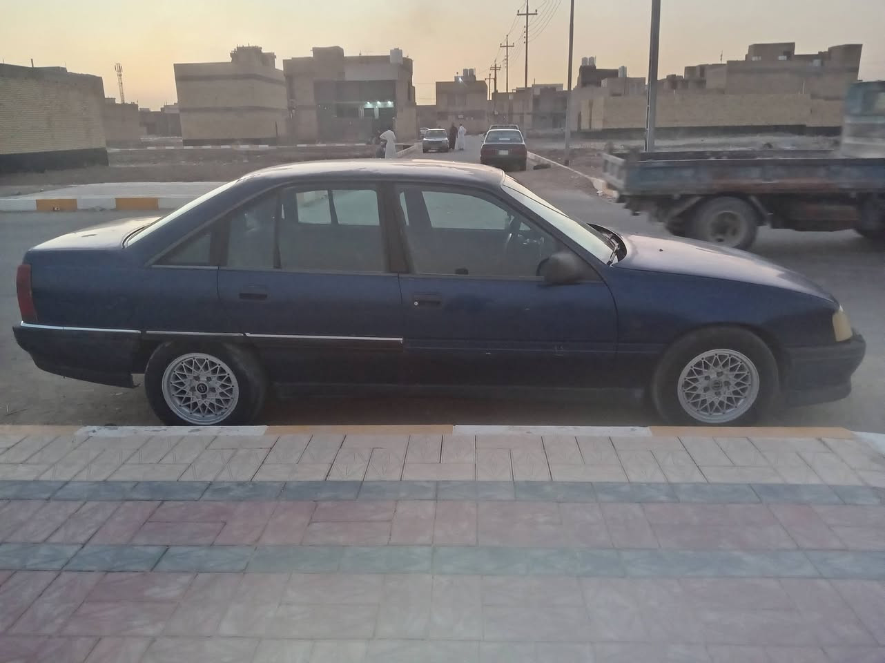 للبيع وميكا متوازي على بيعته ٢٥ وبيه مجال
*********** وتساب
