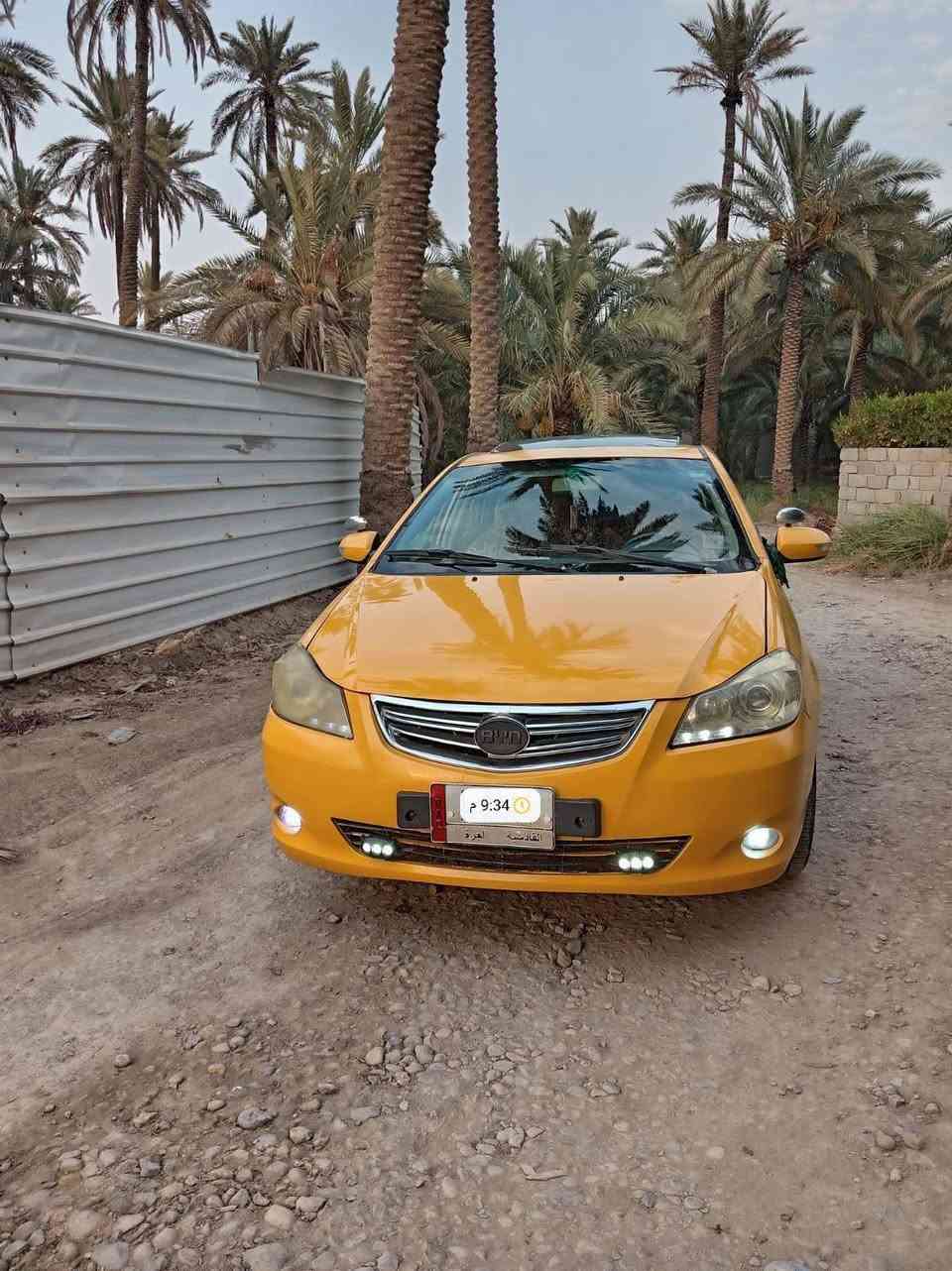 .السلام عليكم  سياره بي وايدي G3 مديل 13  سنويه 28  . رقم قادسيه 
سياره جهازه 
محرك وكير نضيفات كير عادي  كهربائيات كامله فول كرابيات جديده  
سياره بيه بس بنيد وجاملغ تبديل    سيار تبريد و مواصفات فول فتحه وتحكم بل ستيرن 
سياره دواخله نضيفه كلش  وتحويل ثاني يوم  مكاني شوملي  الاستفسار عل الرقم ***********
